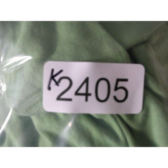 Liz & Me Soft Green V-Neck Long Sleeve Plus Size Casual Top - Picture 6 of 6